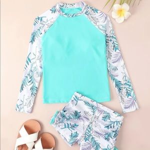 Girls swimsuit 7/8y